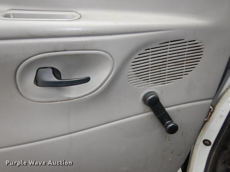 image for item DA1371 2001 Ford Econoline E250 van