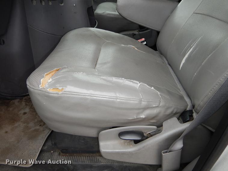 image for item DA1371 2001 Ford Econoline E250 van