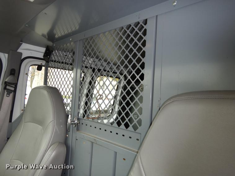 image for item DA1371 2001 Ford Econoline E250 van