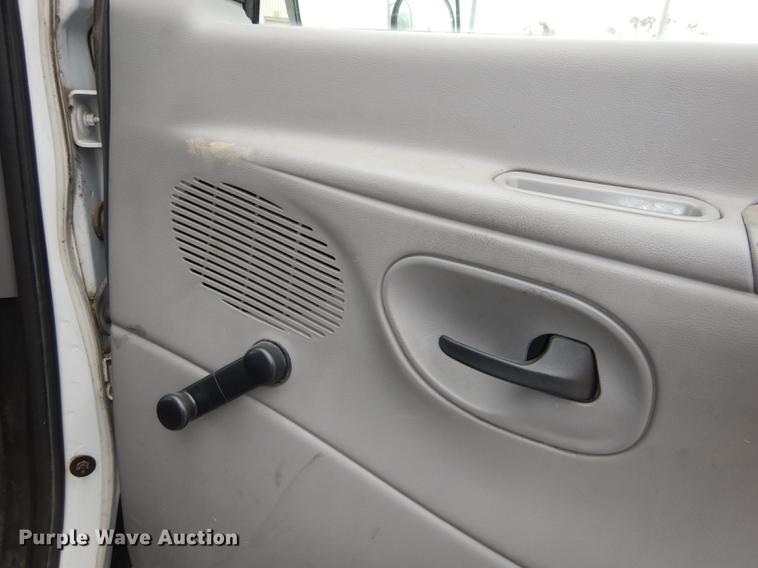 image for item DA1371 2001 Ford Econoline E250 van