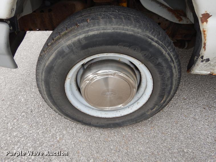 image for item DA1372 1998 Ford Econoline  E250 van