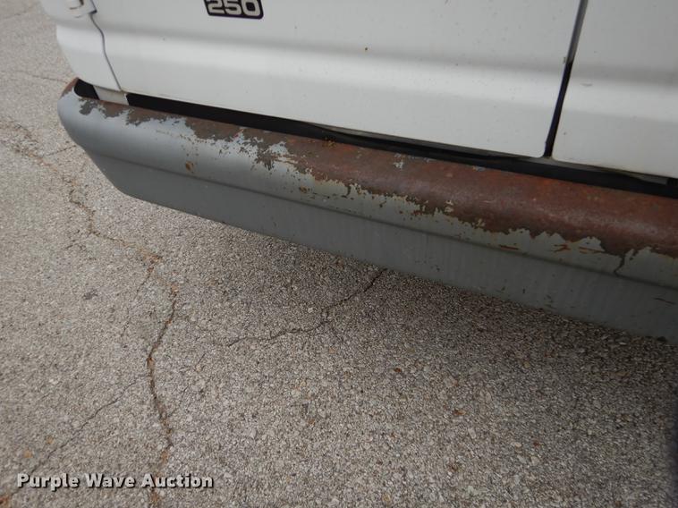 image for item DA1372 1998 Ford Econoline  E250 van