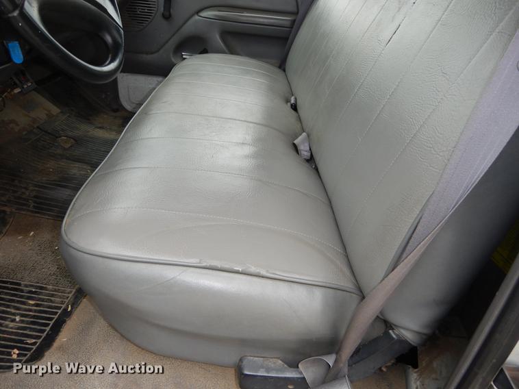 image for item DA1373 1995 Ford F250 Super Duty utility bed truck