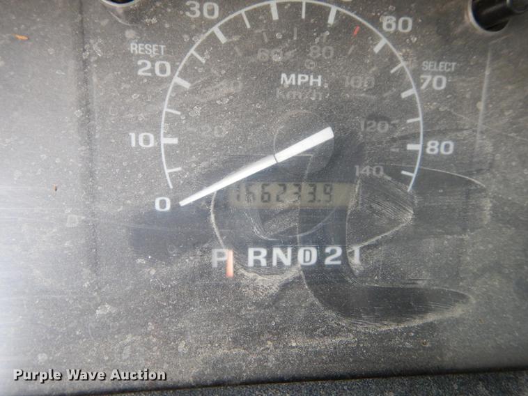 image for item DA1373 1995 Ford F250 Super Duty utility bed truck