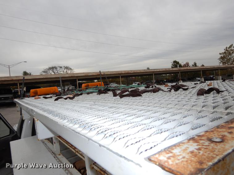 image for item DA1373 1995 Ford F250 Super Duty utility bed truck