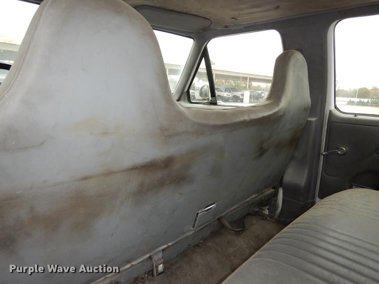 image for item DA1374 1995 Ford F350 Super Duty Crew Cab pickup truck