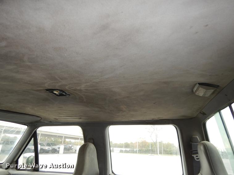 image for item DA1374 1995 Ford F350 Super Duty Crew Cab pickup truck