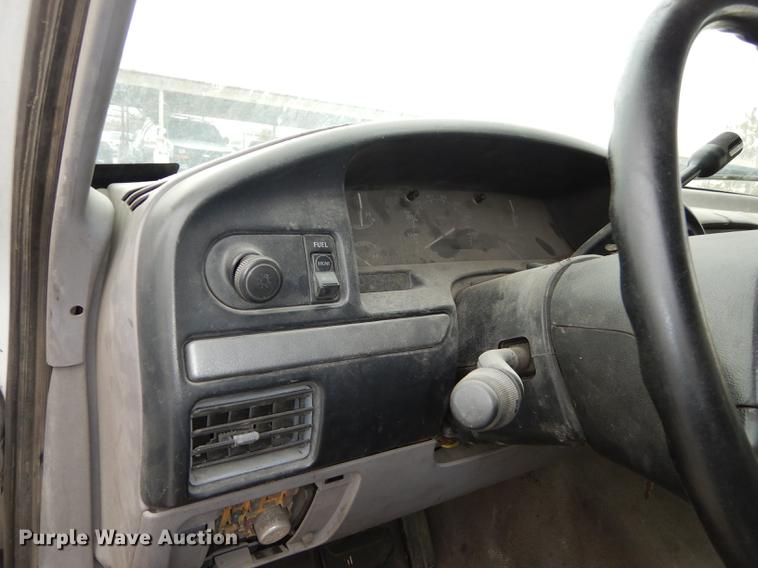 image for item DA1374 1995 Ford F350 Super Duty Crew Cab pickup truck
