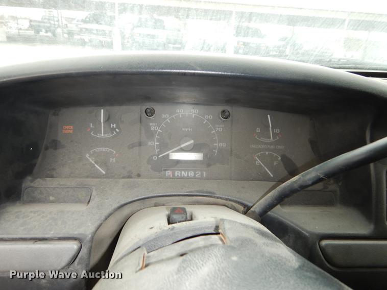 image for item DA1374 1995 Ford F350 Super Duty Crew Cab pickup truck