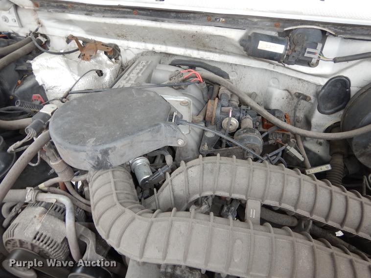 image for item DA1374 1995 Ford F350 Super Duty Crew Cab pickup truck