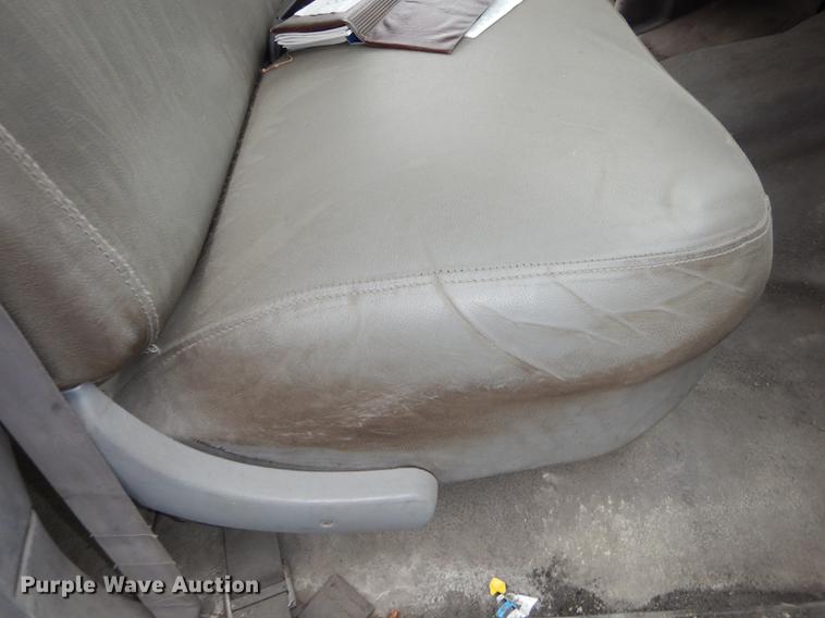 image for item DA1374 1995 Ford F350 Super Duty Crew Cab pickup truck