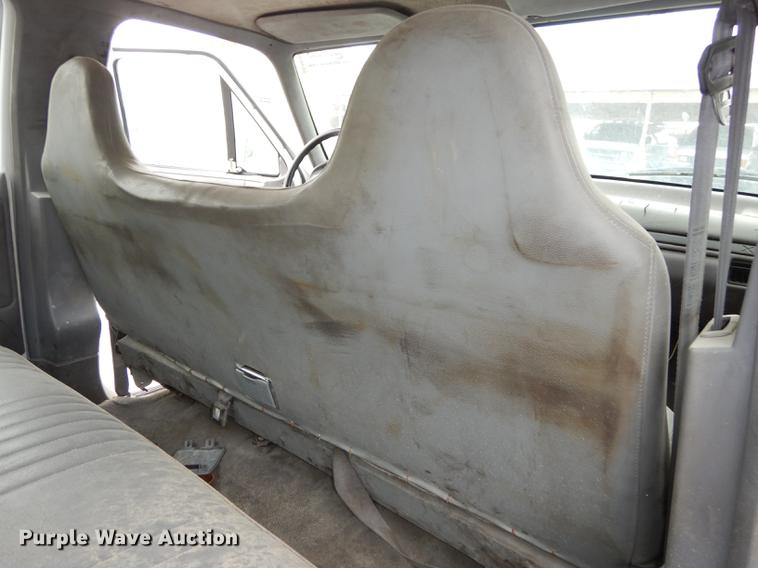 image for item DA1374 1995 Ford F350 Super Duty Crew Cab pickup truck