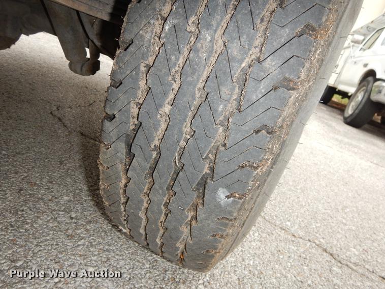 image for item DA1374 1995 Ford F350 Super Duty Crew Cab pickup truck