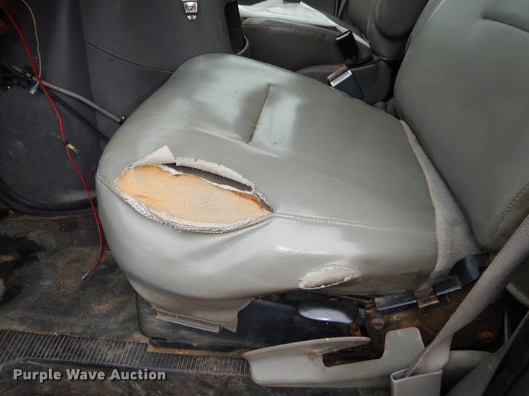 image for item DA1375 2001 Ford Econoline E250 van