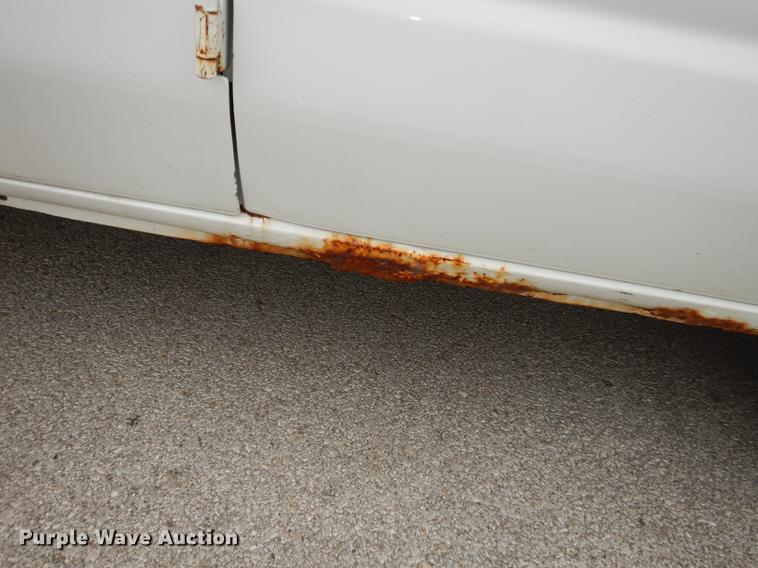 image for item DA1375 2001 Ford Econoline E250 van