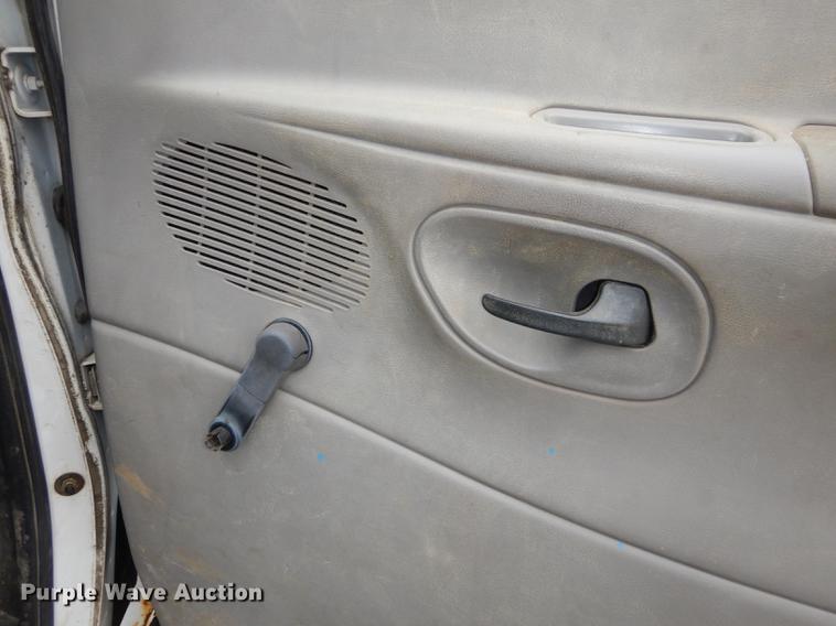 image for item DA1375 2001 Ford Econoline E250 van