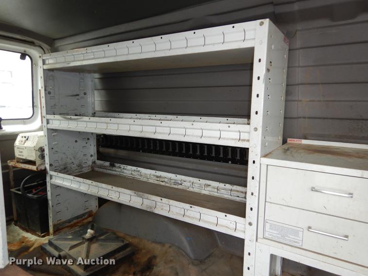 image for item DA1375 2001 Ford Econoline E250 van