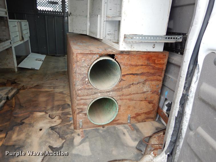 image for item DA1375 2001 Ford Econoline E250 van