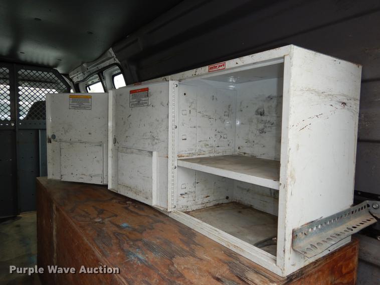 image for item DA1375 2001 Ford Econoline E250 van