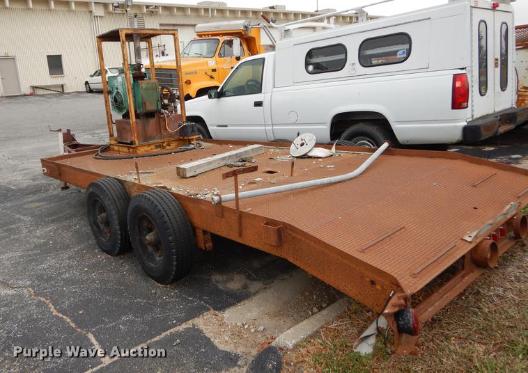 image for item DA1378 1973 Reids M6 equipment trailer