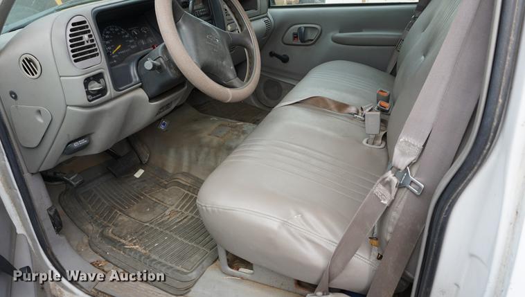 image for item DA1379 2000 Chevrolet C2500 pickup truck