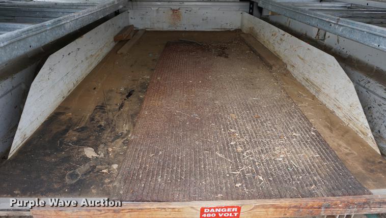 image for item DA1379 2000 Chevrolet C2500 pickup truck