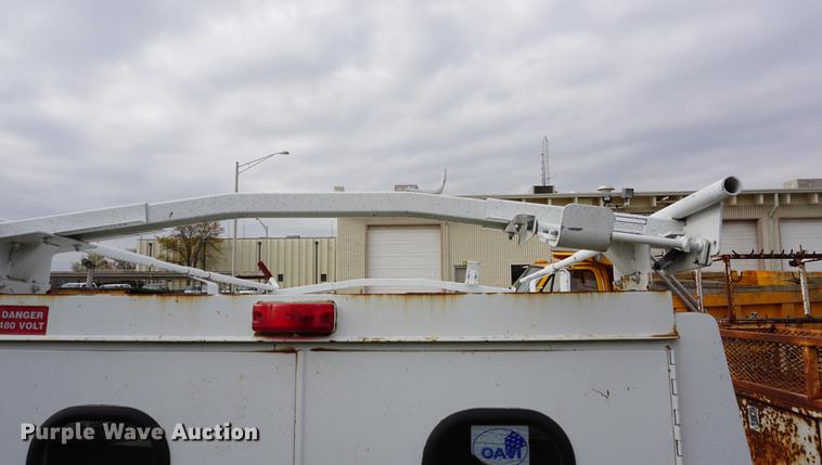 image for item DA1379 2000 Chevrolet C2500 pickup truck