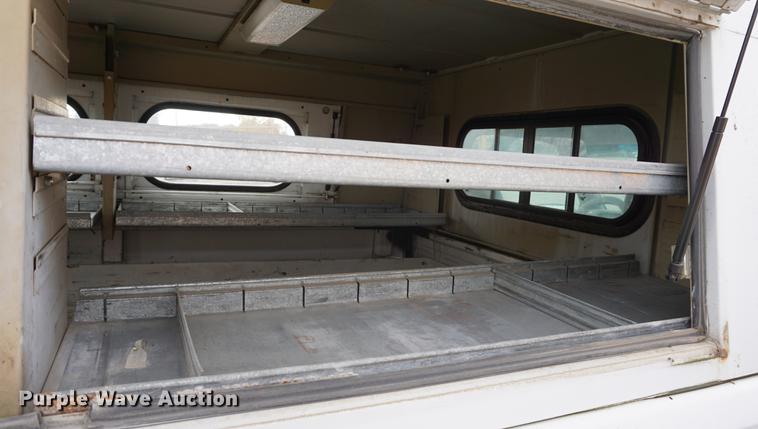 image for item DA1379 2000 Chevrolet C2500 pickup truck