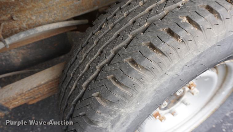 image for item DA1379 2000 Chevrolet C2500 pickup truck