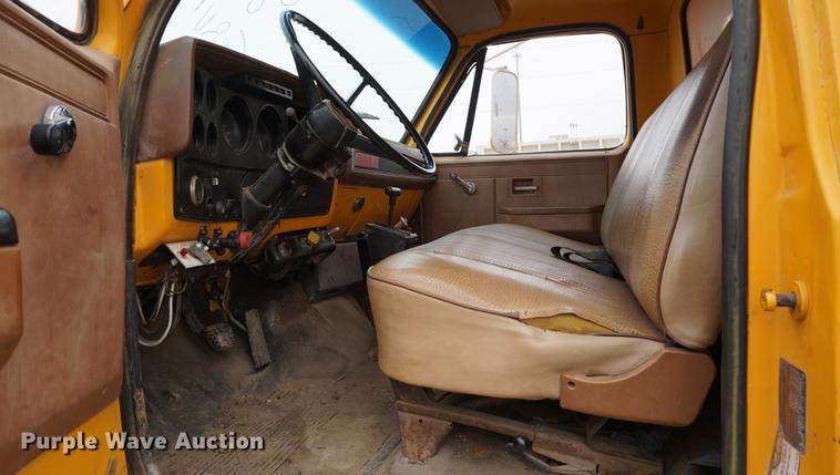 image for item DA1380 1989 Chevrolet Kodiak dump truck