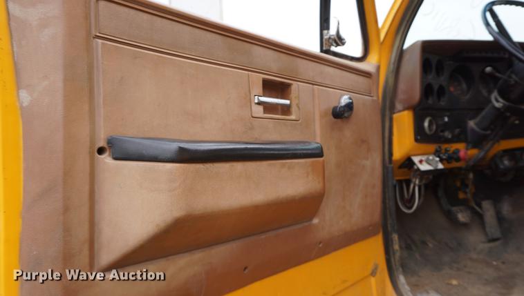 image for item DA1380 1989 Chevrolet Kodiak dump truck