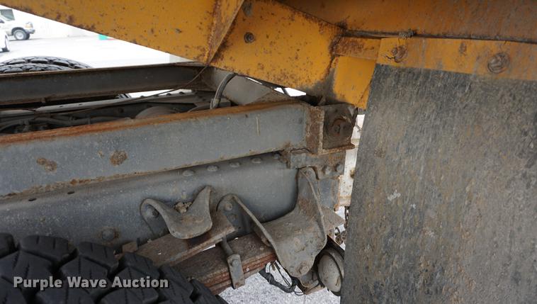 image for item DA1380 1989 Chevrolet Kodiak dump truck