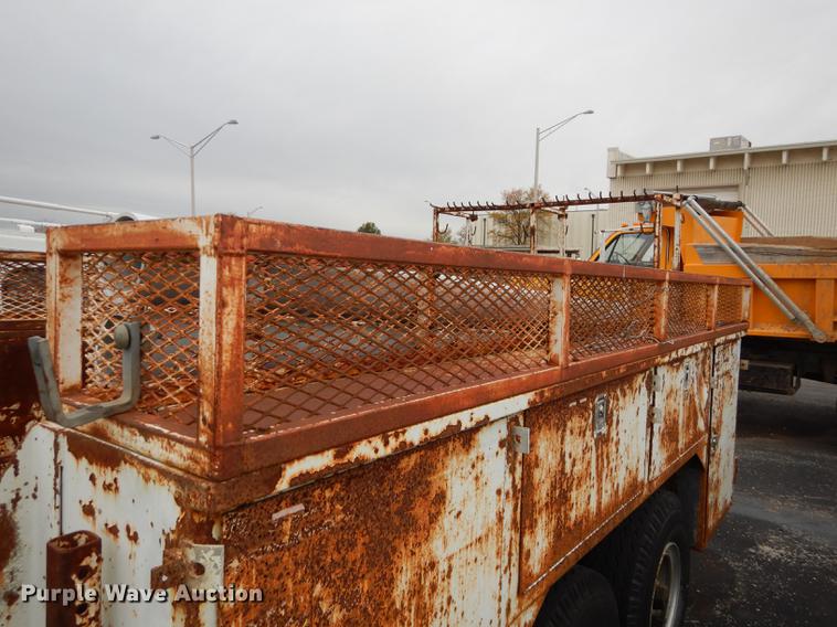 image for item DA1381 1990 Butler BC2012T utility trailer