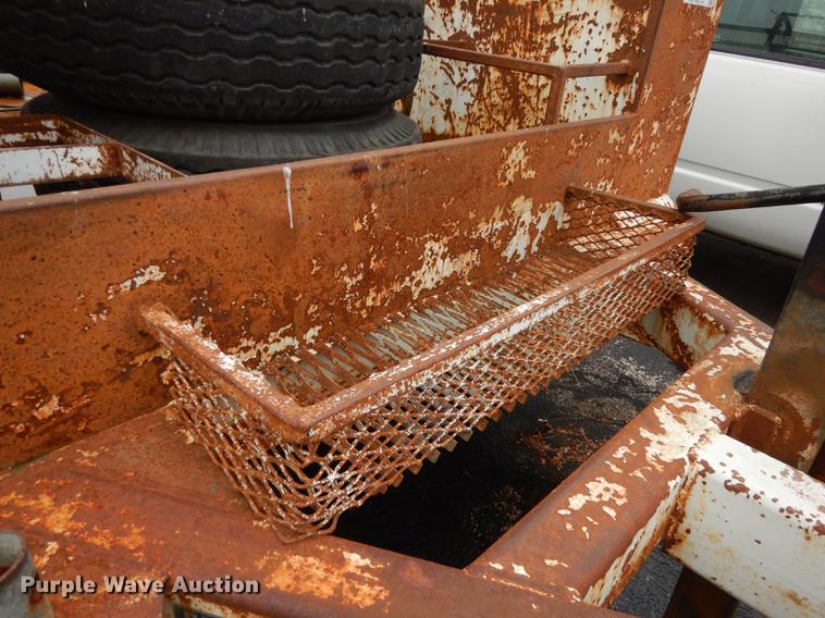 image for item DA1381 1990 Butler BC2012T utility trailer