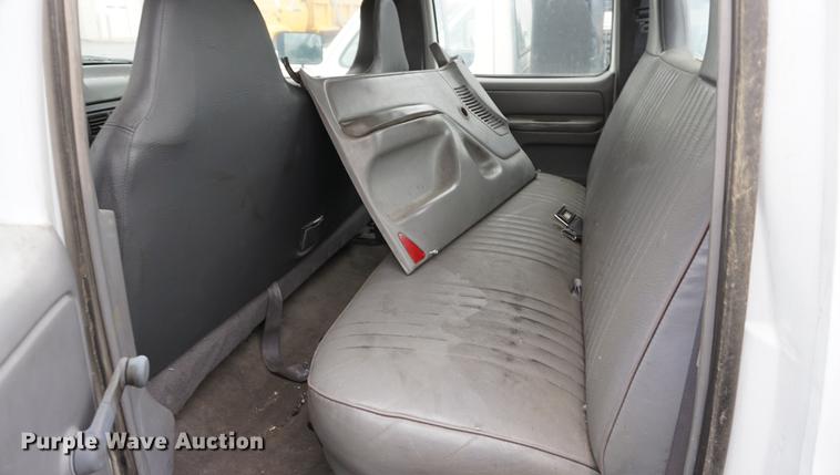 image for item DA1382 1995 Ford F350 Super Duty Crew Cab pickup truck