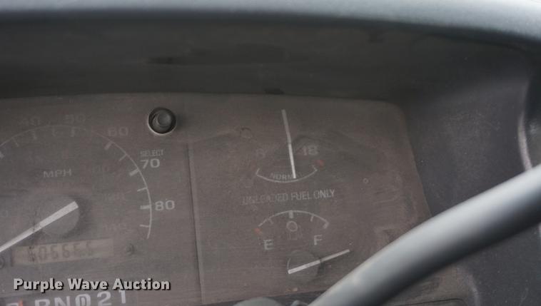 image for item DA1382 1995 Ford F350 Super Duty Crew Cab pickup truck