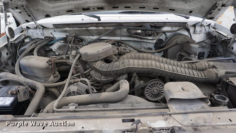 image for item DA1382 1995 Ford F350 Super Duty Crew Cab pickup truck