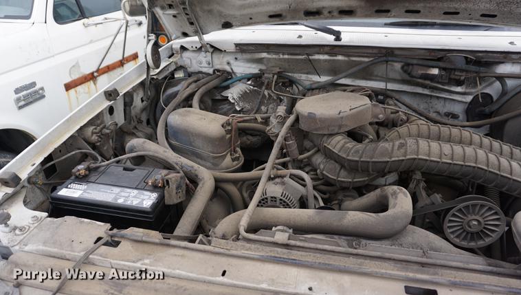 image for item DA1382 1995 Ford F350 Super Duty Crew Cab pickup truck