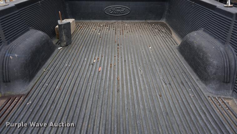 image for item DA1382 1995 Ford F350 Super Duty Crew Cab pickup truck