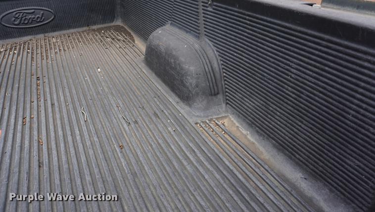 image for item DA1382 1995 Ford F350 Super Duty Crew Cab pickup truck