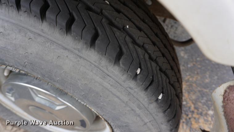 image for item DA1382 1995 Ford F350 Super Duty Crew Cab pickup truck