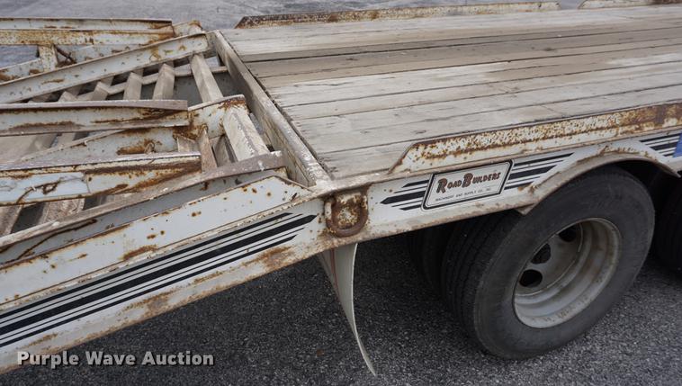 image for item DA1383 1994 CZ CZ20KT equipment trailer