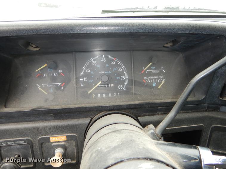 image for item DA1384 1989 Ford F350 Super Duty flatbed pickup truck