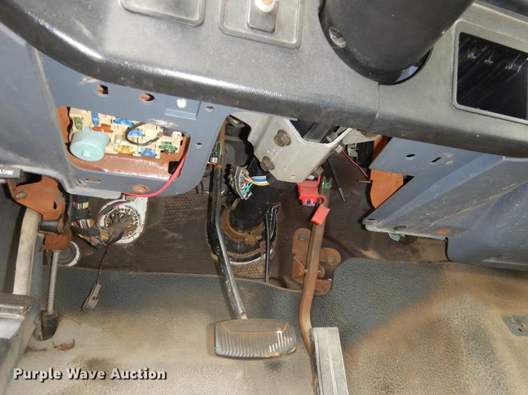 image for item DA1384 1989 Ford F350 Super Duty flatbed pickup truck