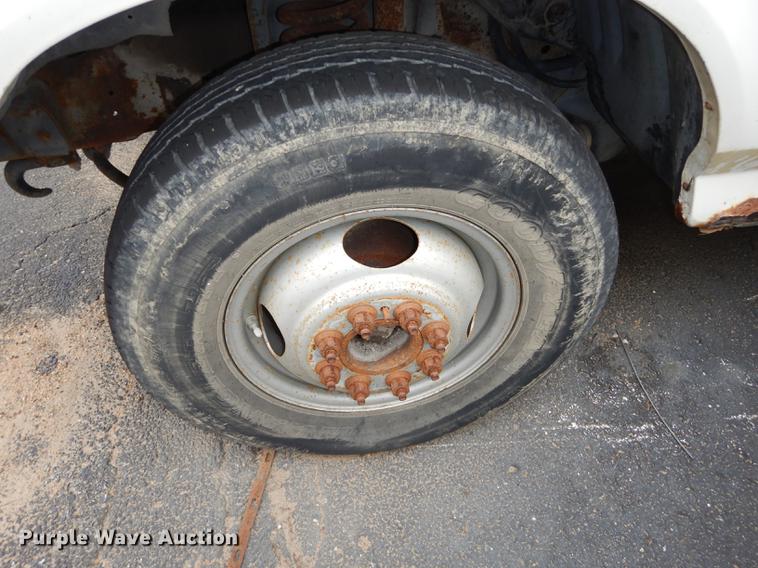 image for item DA1384 1989 Ford F350 Super Duty flatbed pickup truck