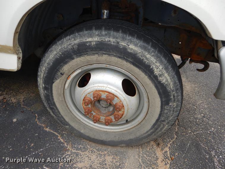 image for item DA1384 1989 Ford F350 Super Duty flatbed pickup truck