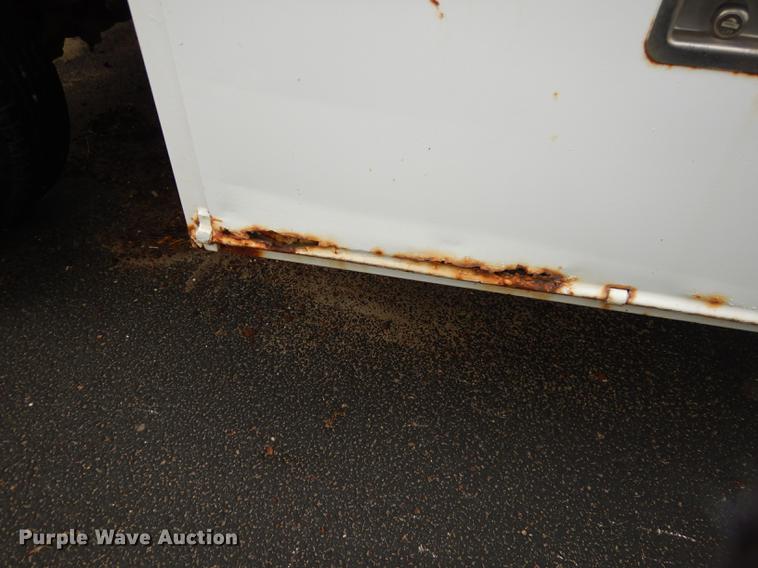 image for item DA1384 1989 Ford F350 Super Duty flatbed pickup truck