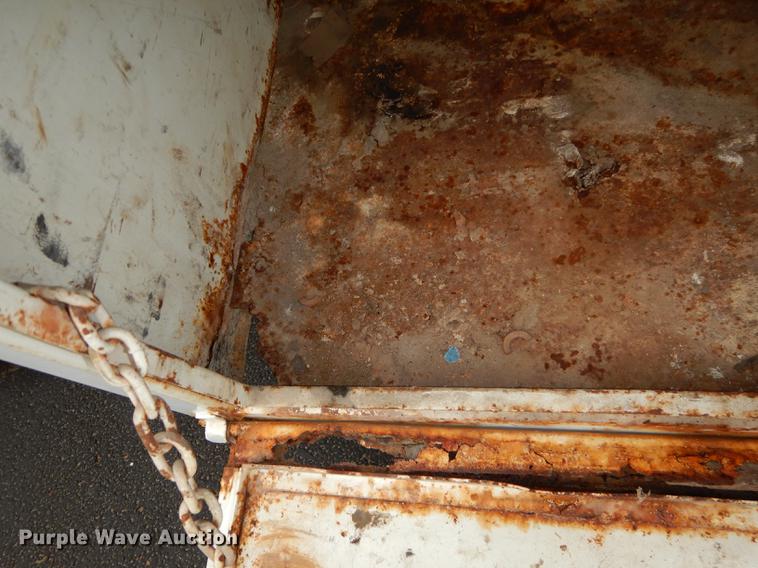 image for item DA1384 1989 Ford F350 Super Duty flatbed pickup truck