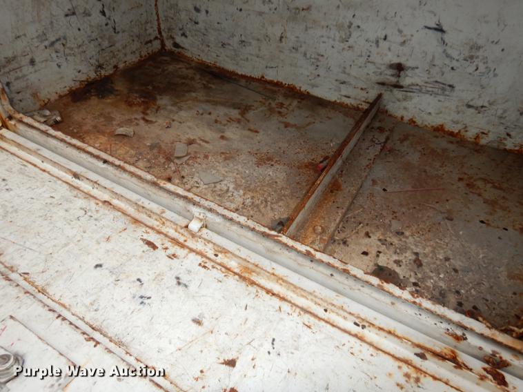 image for item DA1384 1989 Ford F350 Super Duty flatbed pickup truck