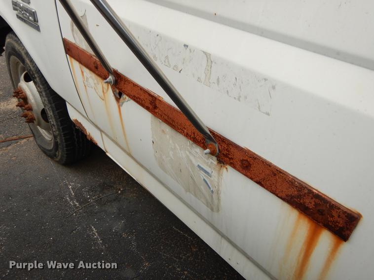 image for item DA1384 1989 Ford F350 Super Duty flatbed pickup truck